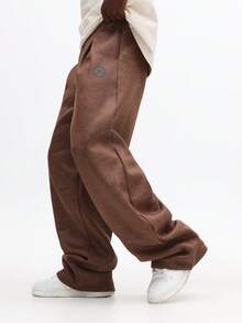 SUMWON Wide Fit Pleated Sweatpants With Elastic Waistband Casual Loose Fit Comfortable Everyday Lounge Pants For Relaxed Streetwear Style - Brown - View 4