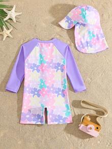 SHEIN 彩色花卉印花长袖防晒衣和短裤两件套泳衣，可爱连帽设计，适合夏季、游泳和度假。 - 彩色 - 查看 2