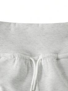 少女四分之一拉链宽松卫衣和休闲运动裤套装，返校季、秋冬季、舒适秋季、圣诞节、可爱休闲日常胶囊衣橱、Y2K街头风，灰色