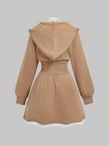 SHEIN MOD Vestido sudadera con capucha de talla grande con parches de encaje de color contrastante - Camel - Ver 2