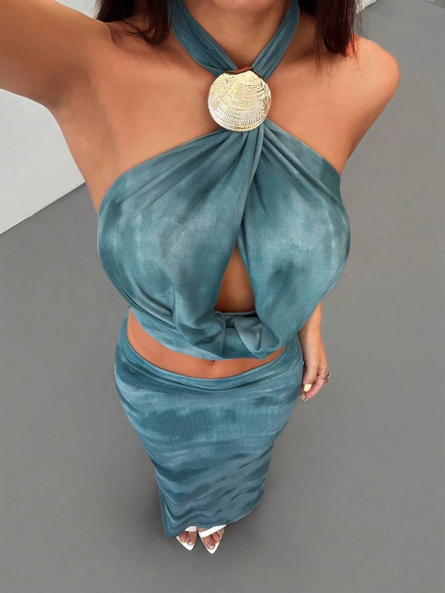 SHEIN PETITE Women's Halter Hollow Out Loose Backless Decorative Button 2 Pieces Set, Fashionable For Summer - Teal Blue - View 1