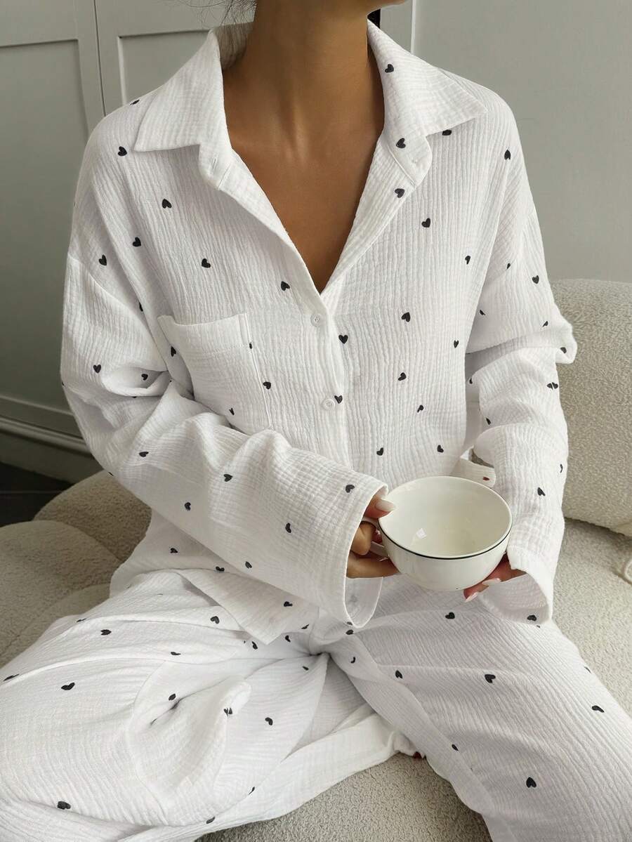 Livesso 2pcs Women Heart Pattern Collar Loungewear Set, Autumn/Winter - White - View 1