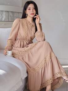 DAZY 女士优雅蕾丝拼接圆领泡泡袖系带长连衣裙，春季