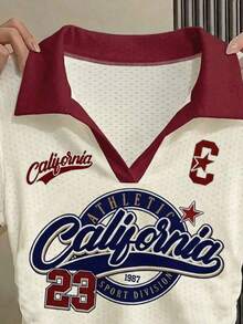 SHEIN EZwear 女士翻领爱心波点纹理面料数字标语撞色 Polo 衫，腰部褶皱短袖 T 恤，适合夏季穿着 - 彩色 - 查看 3