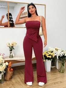 SHEIN EZwear Set de top corto y jeans acampanados talla grande en color vino tinto, para primavera/verano - Burdeos - View 3