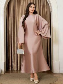 Modelyn Plus Size Solid Color Minimalist Long Sleeve Casual Dress Long Sleeve Elegant Dress