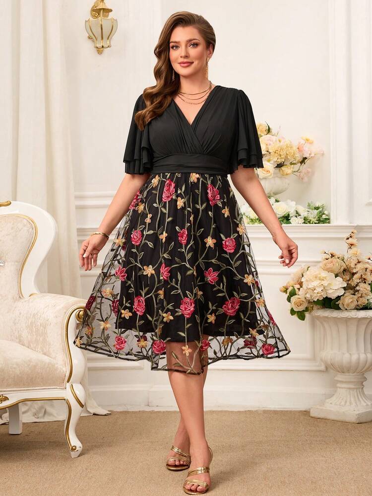 Plus Size Floral Embroidery Patchwork V-Neck Short Sleeve Dress For Summer/ Vacation Plus Size Tea Party Dress Elegant Plus Size Dress Plus Size Cocktail Dress Plus Size Floral Dress Elegant Party Outfit Wedding Guest Dress Floral Embroidered Dress