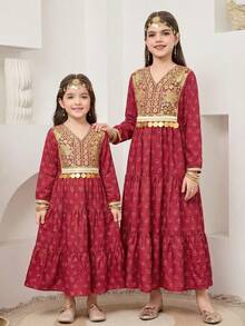 SHEIN Young Girl   Floral Print Patchwork Simple Long Sleeve Casual Arabian Dress  Young Girl's Spring/Summer N Style Matching Family Vacation,  Tween Girl  / Baby Girl Jalabiya.Vintage Red  Rose Ditsy Floral Mixed Print Cap Sleeve A-Line Dress, With Golden Woven,  National Ditsy Floral Print Dress, Mom And Daughter & Sisters Matching. Arabian Robe, Elegant Floral Collar, Traditional Long-Sleeved Arabian Dress, Elegant And Dignified , Prayer Robe, Dignified Kaftan Robe, Children's Arabian Robe. - Burgundy - View 7