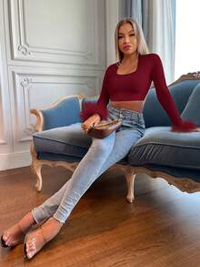 Firerie Autumn Simple Solid Color Patchwork Fuzzy Trim Cropped Fitted Long Sleeve T-Shirt - Burgundy - View 4