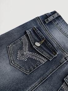 SHEIN Girlism 少女Y2K风格水洗刺绣细节喇叭牛仔裤，带斜插口袋 - 深色水洗藍 - 查看 3