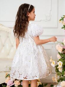 1件女童夏季新款韩版白色欧根纱提花连衣裙，彼得潘领，珠饰肩部，泡泡袖，松紧腰身，优雅可爱的公主裙，适合派对穿着 - 白色 - 查看 2