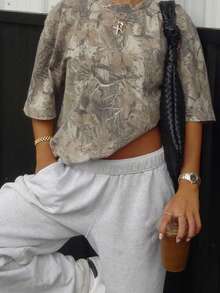 SHEIN 女士休闲宽松迷彩印花短袖 T 恤