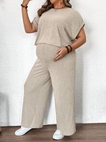 SHEIN Maternity Clothes Plus-Size Maternity Wear Summer Leisure Khaki Ribbed Crew Neck Raglan Top + Adjustable Waist Trousers - Khaki - View 7