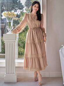 DAZY 女士优雅蕾丝拼接圆领泡泡袖系带长连衣裙，春季