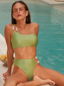 Swim Chiccia Women Elegant Beaded Wavy Fabric Side Hollow Green Bikini Set, Spring/Summer - Green - View 6