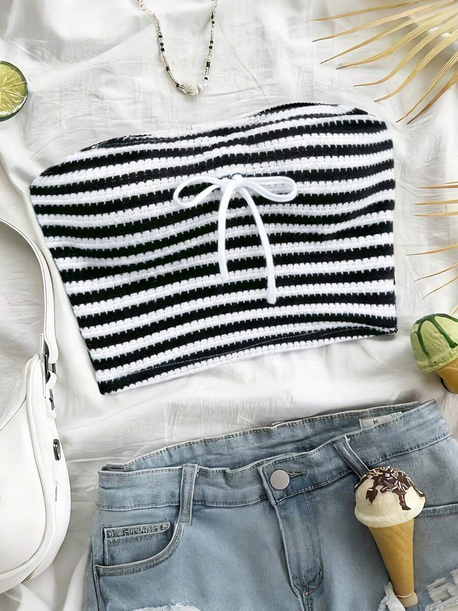 INAWLY Women's Striped Spaghetti Strap Top, Sleeveless Cropped Camisole For Beach & Holiday - Black and White - View 1