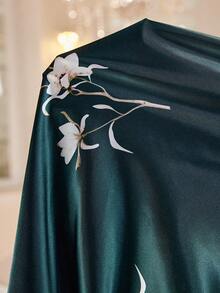 SHEIN Elegant Embroidered V-Neck Short Sleeve Satin Print Women's Nightgown - Green - View 7