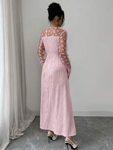 Modelyn 女士优雅长裙，饰有3D蝴蝶花卉图案，A字收腰设计，适合派对、宴会、聚会等场合。 - 粉色 - 查看 3