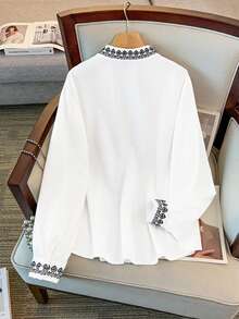 GlowEve CURVE Áo kiểu nữ cỡ lớn thanh lịch, lãng mạn, thêu hoa, tay dài, đa năng cho mùa xuân/hè. - trắng - Xem 2