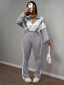 Slaydiva 2025新款初秋休闲简约日常约会运动风瑜伽套装 小立领前中拉链落肩白色拼接浅紫色下摆抽绳长袖上衣+紫色喇叭裤侧边白色拼接瑜伽裤针织套装 女款两件套-B - 淺灰色 - 查看 8