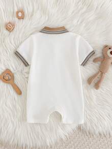 Cozy Pixies 男婴撞色领短袖连体短裤，舒适百搭 - 白色 - 查看 2