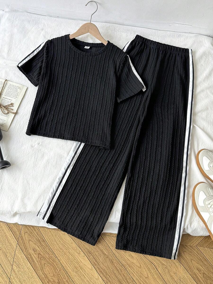 SHEIN 2pcs Girls Bow Decor Colorblock White Short Sleeve Loose T-Shirt Paired With Pink & White Splice Casual Pants, Suitable For Spring/Summer Casual, Sports, Comfort, Vacation - Black and White - View 1