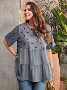 EMERY ROSE Plus Size Women Patchwork Heart Print Round Neck Short Sleeve Ruffle Hem Casual T-Shirt Carnival Costume For Women Beach Outfits For Women Vacation Outfits For Women Spring To Summer Tunic Tops For Women Cute Casual Tops Beach Outfit Holiday Outfits Going Out Tops - Grey - View 6
