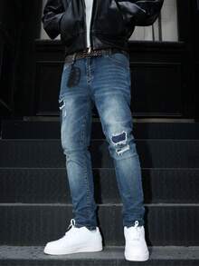 Manfinity Roughcore Quần jeans nam màu xanh nhạt bạc màu, dáng ôm, phong cách đường phố, quần jeans rách, quần jeans nam ống rộng, quần jeans nam bó sát, quần jeans nam bạc màu. - Rửa trung bình - Xem 3