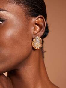 JIAN LASALA 1 Pair Retro Asymmetric Design Minimalist High-End Earrings, Suitable For Commuting - Grey - View 4
