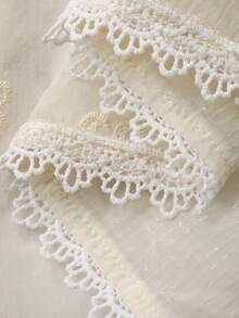 DAZY 春夏宽松休闲度假风时尚白色镂空蕾丝拼接3D刺绣花卉雪纺短袖开衫女装 - 米色 - 查看 8