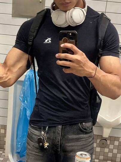 Manfinity Dauomo Camiseta casual de cuello redondo y manga corta, transpirable para hombres