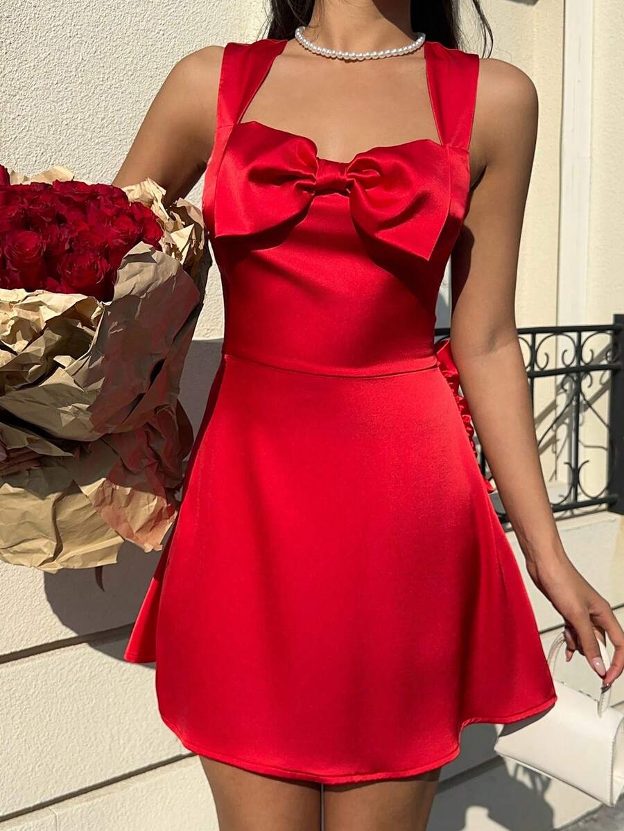 MainGRL 红色缎面方领蝴蝶结装饰无袖时尚迷你连衣裙（女款） - 紅色 - 查看 1