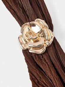 SHEIN MOD Đầm maxi nữ họa tiết hoa 3D ánh kim, xếp nếp, thích hợp cho Ngày Valentine, trang phục Valentine cho nữ, lễ hội Carnival, đầm maxi thanh lịch, đầm dự tiệc, đầm gợi cảm, đầm dự tiệc, đầm thường ngày, đầm vintage, trang phục lễ hội nhạc đồng quê, đầm màu nâu sô cô la, đầm nâu thanh lịch, đầm cocktail màu nâu. - màu nâu - Xem 5