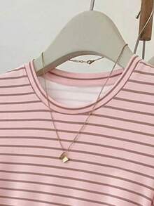 Resyla 大码女式休闲T恤，百搭夏季上衣，必备单品，适合返校、日常穿着、派对、约会等场合，腰部褶皱设计，彩色条纹印花，通勤必备 - 彩色 - 查看 3