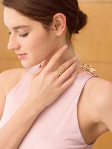 MOTF PREMIUM RHOMBUS FINGER RING, NEW MINIMALIST LUXURY DELICATE RING FOR WOMEN - Gold - View 5