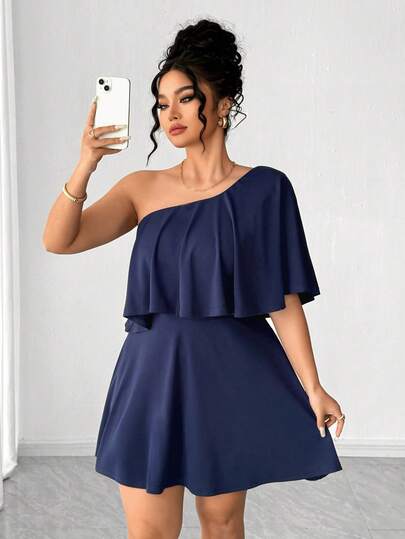 Elenzga Plusstorlek Enfärgad Asymmetrisk Klänning med Axlar