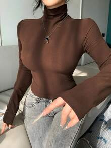 DAZY Damen elegantes figurbetontes einfarbiges Rollkragen Langarm Basic T-Shirt, geeignet für Herbst, Frühling, Sommer Y2K - Braun - Übersicht 2