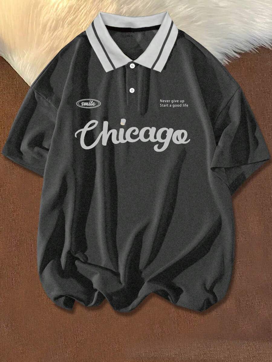 Manfinity Campus Court Áo polo tay ngắn in chữ phối màu cỡ lớn, kiểu dáng thường ngày. - Màu xám đen - Xem 1