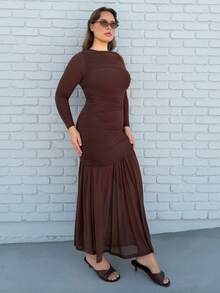 Nezia Cruz Robe élégante pour grandes tailles, robe portefeuille d'automne, robe élégante pour femmes, robe longue, robe marron, robe café, robe à manches longues, robe de rendez-vous - Marron - Voir 5