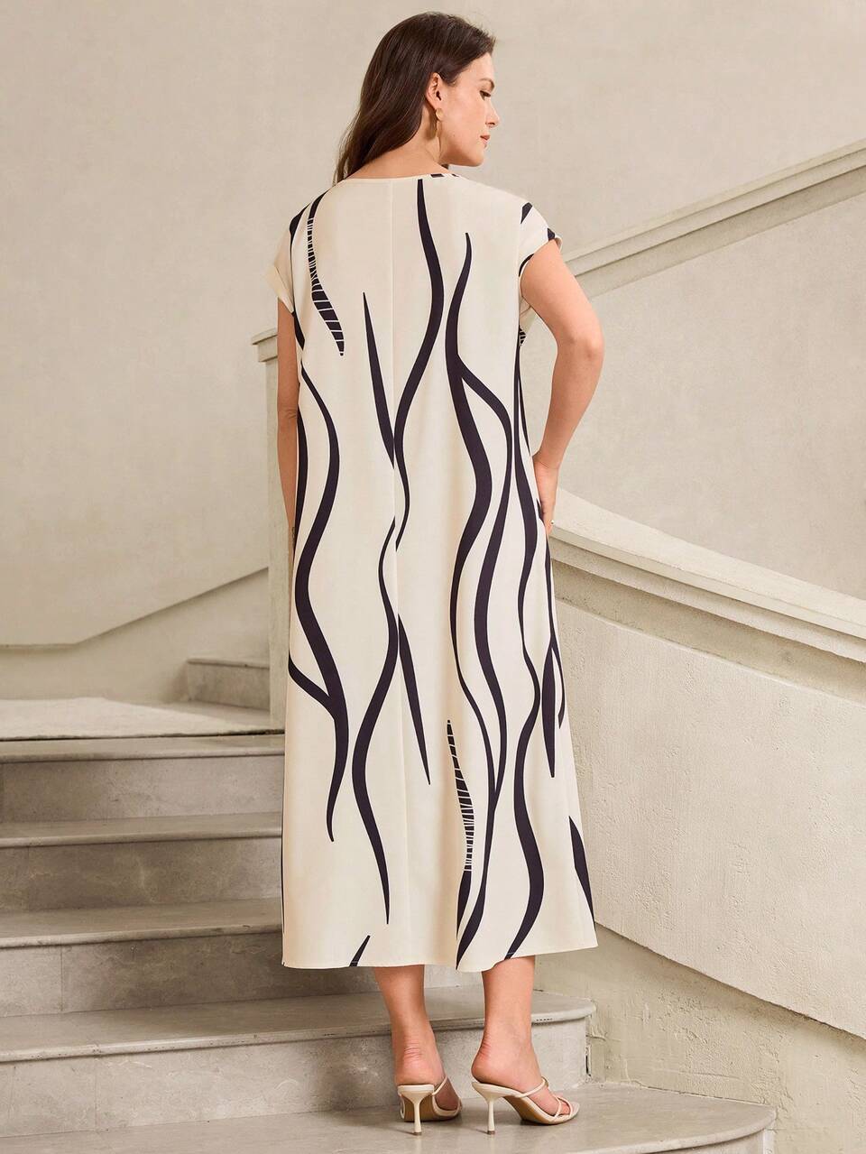 Women's Elegant Black And White Summer Tea Party Dress,Sleeveless Round Neck Relaxed Fit Long Skirt,Abstract Wave Print Casual Beach Vacation Dress