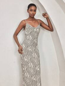 Ocili Áo ngủ nữ gợi cảm với cổ khoét sâu, lưng hở, họa tiết da báo, cổ xếp ly. - Nhiều màu - Xem 5