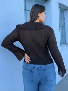 Nezia Cruz Große Größen V-Ausschnitt Plissee Volant Schleife Vorne Bluse - Kaffeebraun - Übersicht 2