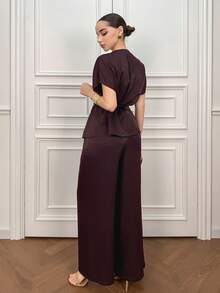 DAZY 春夏宽松商务休闲时尚棕色办公室着装不对称领设计腰带无袖衬衫和直筒休闲裤两件套女装 - 棕色 - 查看 4