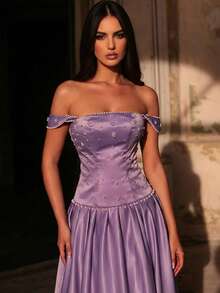 Glamrae 时尚简约露肩缎面连衣裙，饰以珍珠和水钻，A字版型，适合派对、假日、正式晚宴、婚礼宾客、约会、舞台及音乐会等正式场合穿着。 - 淺灰紫 - 查看 7