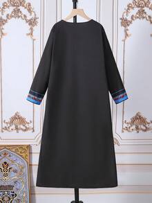 SHEIN Áo Jellabiya Ramadan cho bé trai, trang phục truyền thống Ả Rập, áo choàng, trang phục Eid, áo sơ mi dài tay cổ tròn phối màu thoải mái, thích hợp cho mùa xuân/hè, đi chơi, ngày Valentine, hẹn hò, du lịch, kỳ nghỉ, họp mặt gia đình, tựu trường, mùa cưới, tiệc tối trang trọng, tiệc sinh nhật. - Nhiều màu - Xem 6