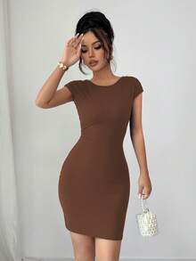 Elenzga Vestido mini ajustado y elegante con escote trasero y decoración de perlas para mujer - Caqui - Ver 5