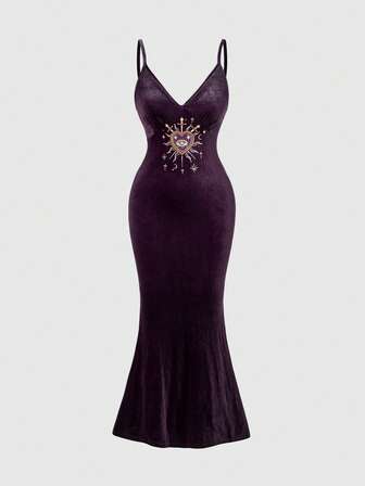 Gothic Dark Mysterious Eye & Heart Embroidery Pattern Vintage Velvet Dress