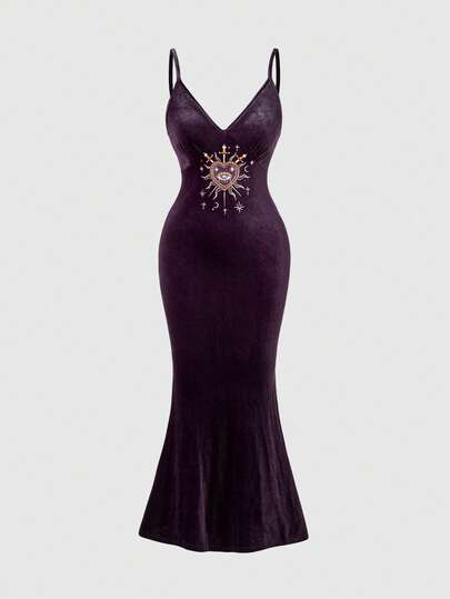 Gothic Dark Mysterious Eye & Heart Embroidery Pattern Vintage Velvet Dress