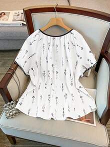 GlowEve CURVE Plus Size Women Floral Print Romantic Blouse, Versatile For Dating And Commuting, Spring/Summer - Black and White - View 2
