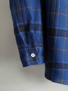 Manfinity Homme Áo sơ mi nam dài tay kẻ caro cài một hàng khuy, kiểu dáng thường ngày/công sở, áo sơ mi nam vải flannel xanh dương, áo sơ mi kẻ caro xanh dương thiết kế độc đáo, phù hợp cho phong cách cổ điển, thường ngày, cuối tuần, hoạt động ngoài trời, du lịch, môi trường làm việc thoải mái hoặc các dịp bán trang trọng, quà tặng cho bạn trai/chồng, quà kỷ niệm/sinh nhật, tiệc tùng, kỳ nghỉ hè, trang phục đi biển, đám cưới kiểu Hawaii, mùa xuân đến hè. - Nhiều màu - Xem 3